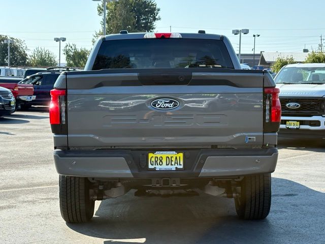 2025 Ford F-150 Lightning photo 6