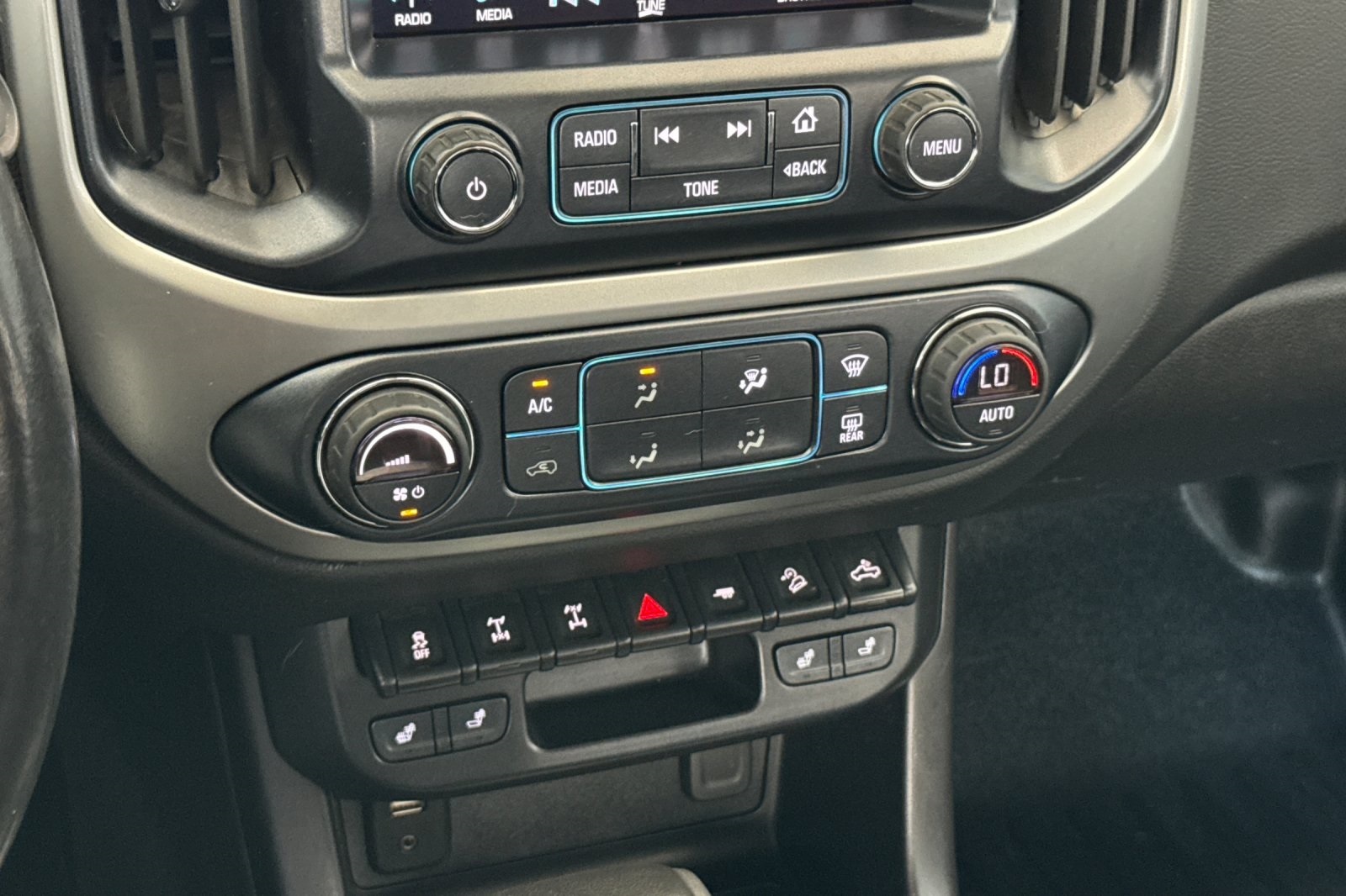 2018 Chevrolet Colorado ZR2 photo 23