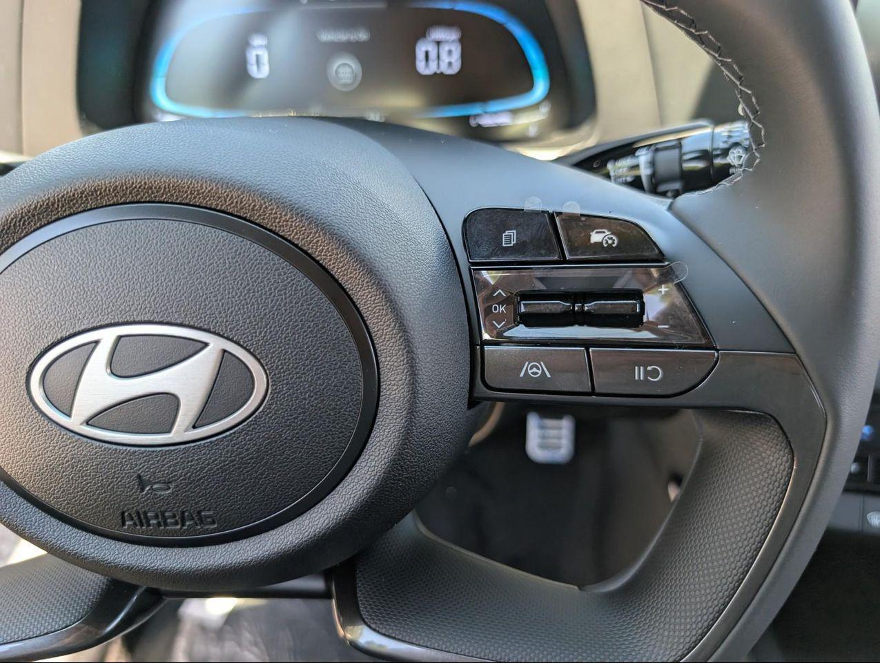 2025 Hyundai Elantra SEL Sport photo 15
