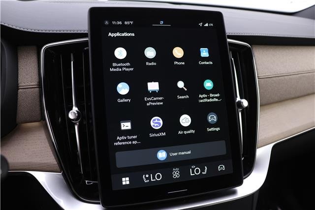 2026 Volvo XC90 Plus photo 9