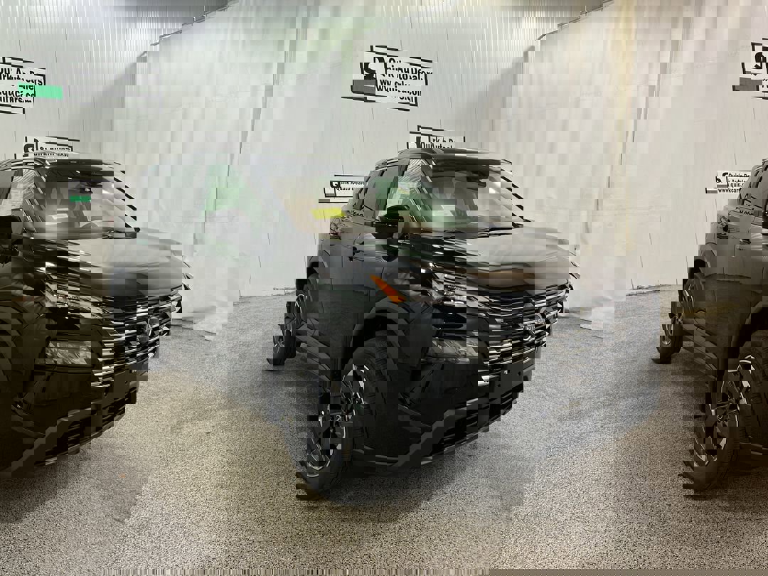 2026 Nissan Rogue SV's photo