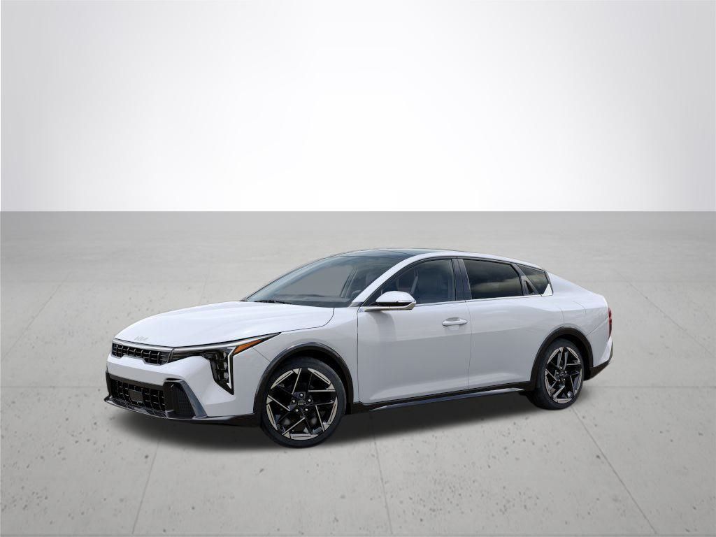 2025 Kia K4 GT-Line photo 3