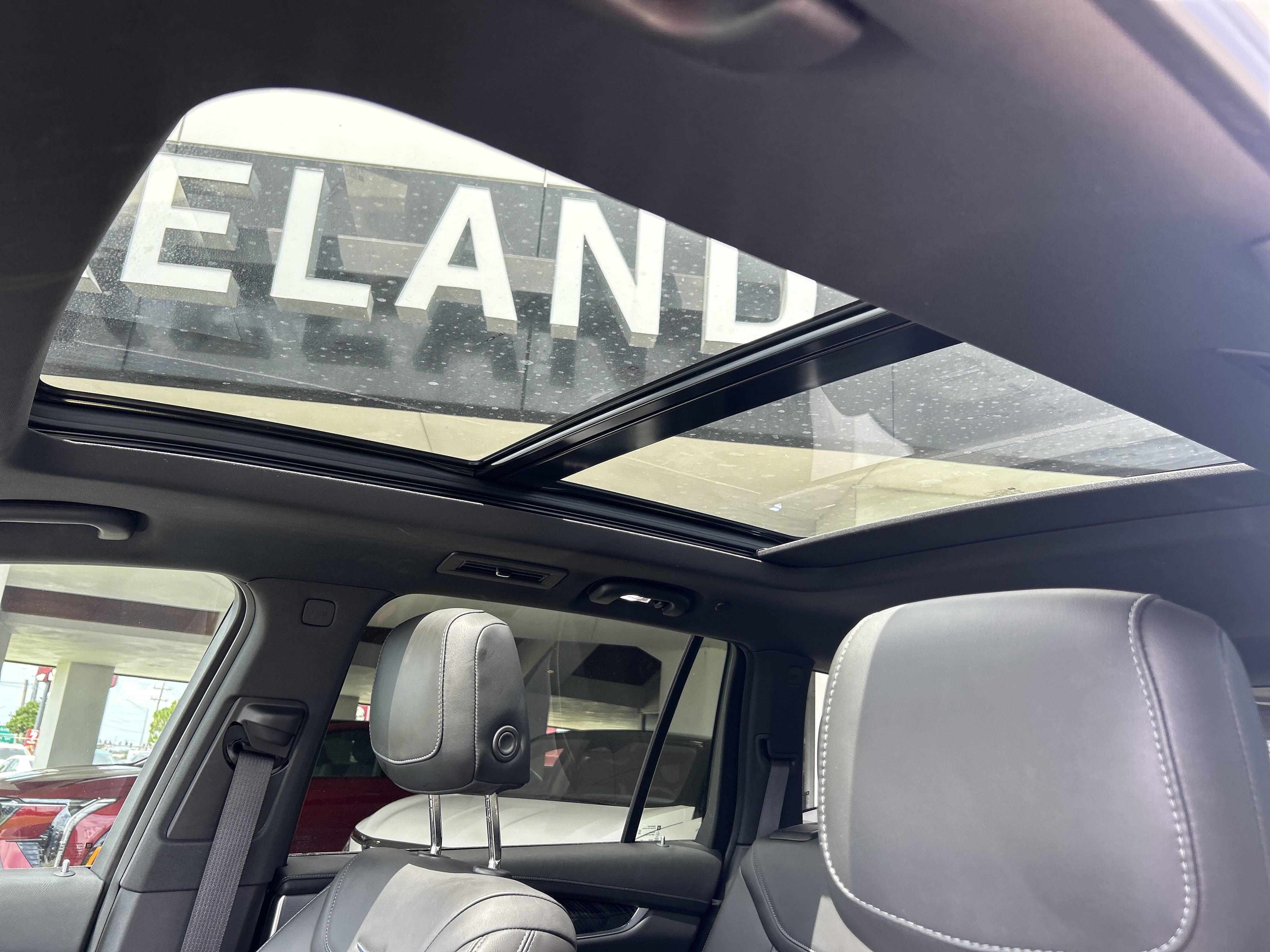 2023 Cadillac XT6 Premium Luxury photo 11