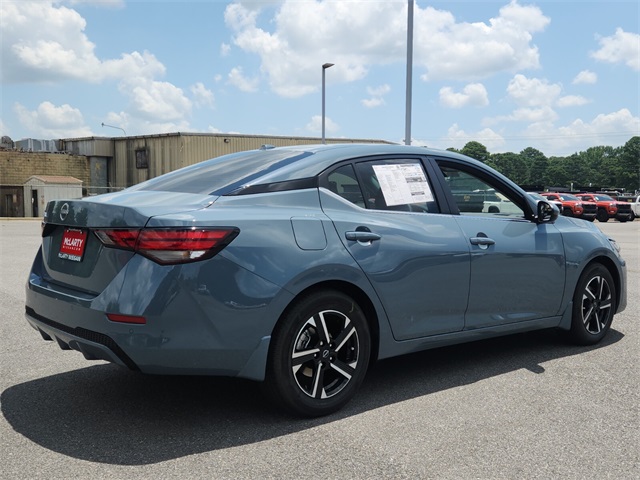 2025 Nissan Sentra SV photo 3