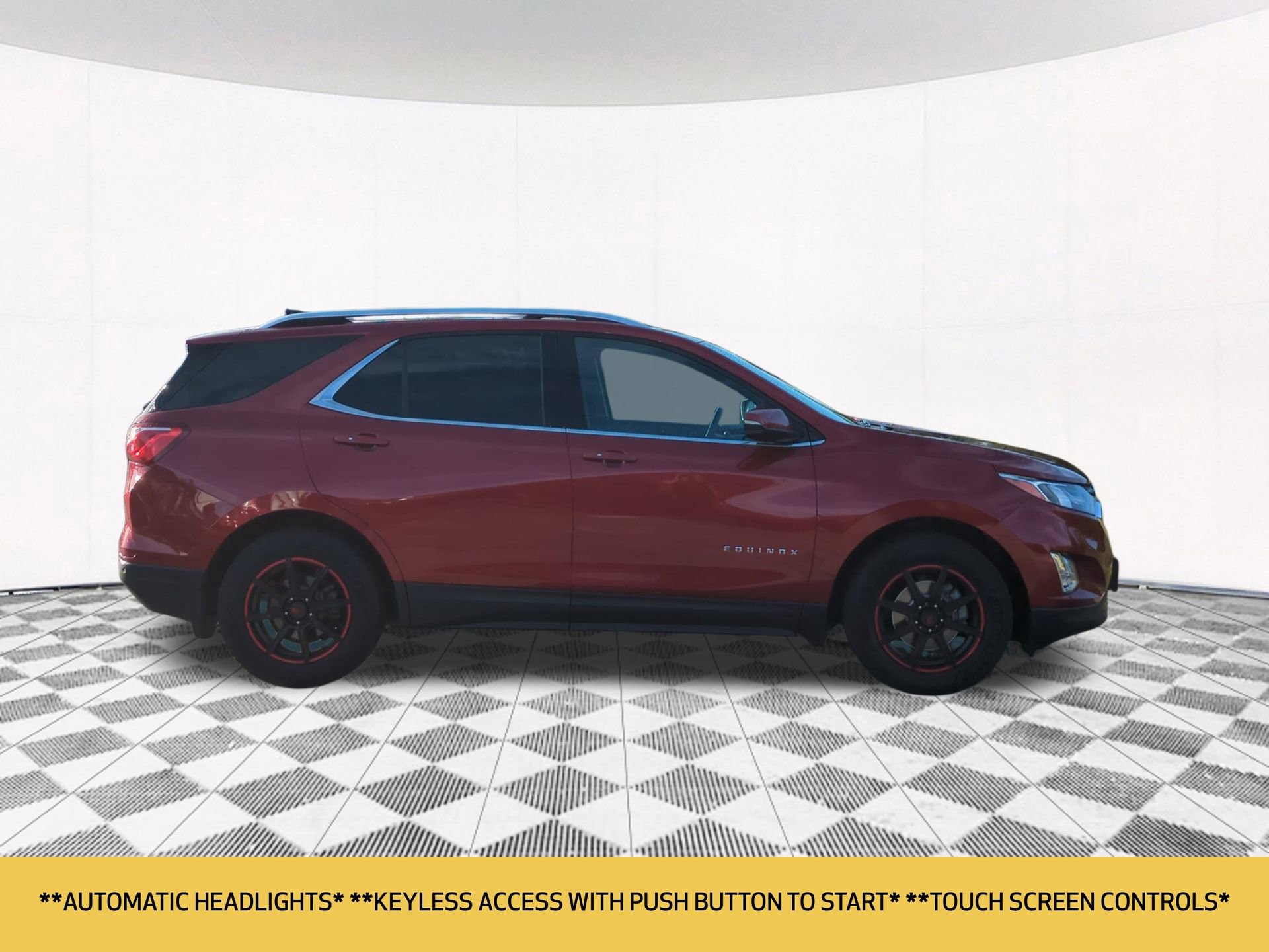 2018 Chevrolet Equinox LT photo 3