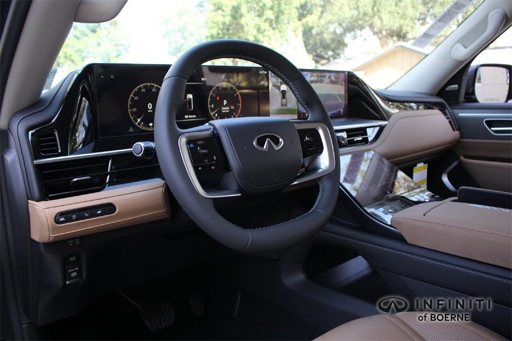 2026 Infiniti QX80 Luxe photo 5