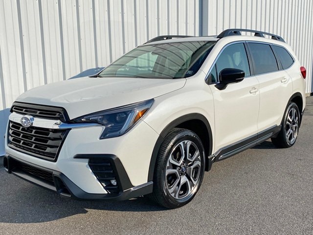 2024 Subaru Ascent Limited photo 5