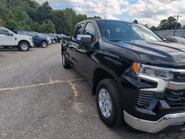 2023 Chevrolet Silverado 1500 LT photo 2