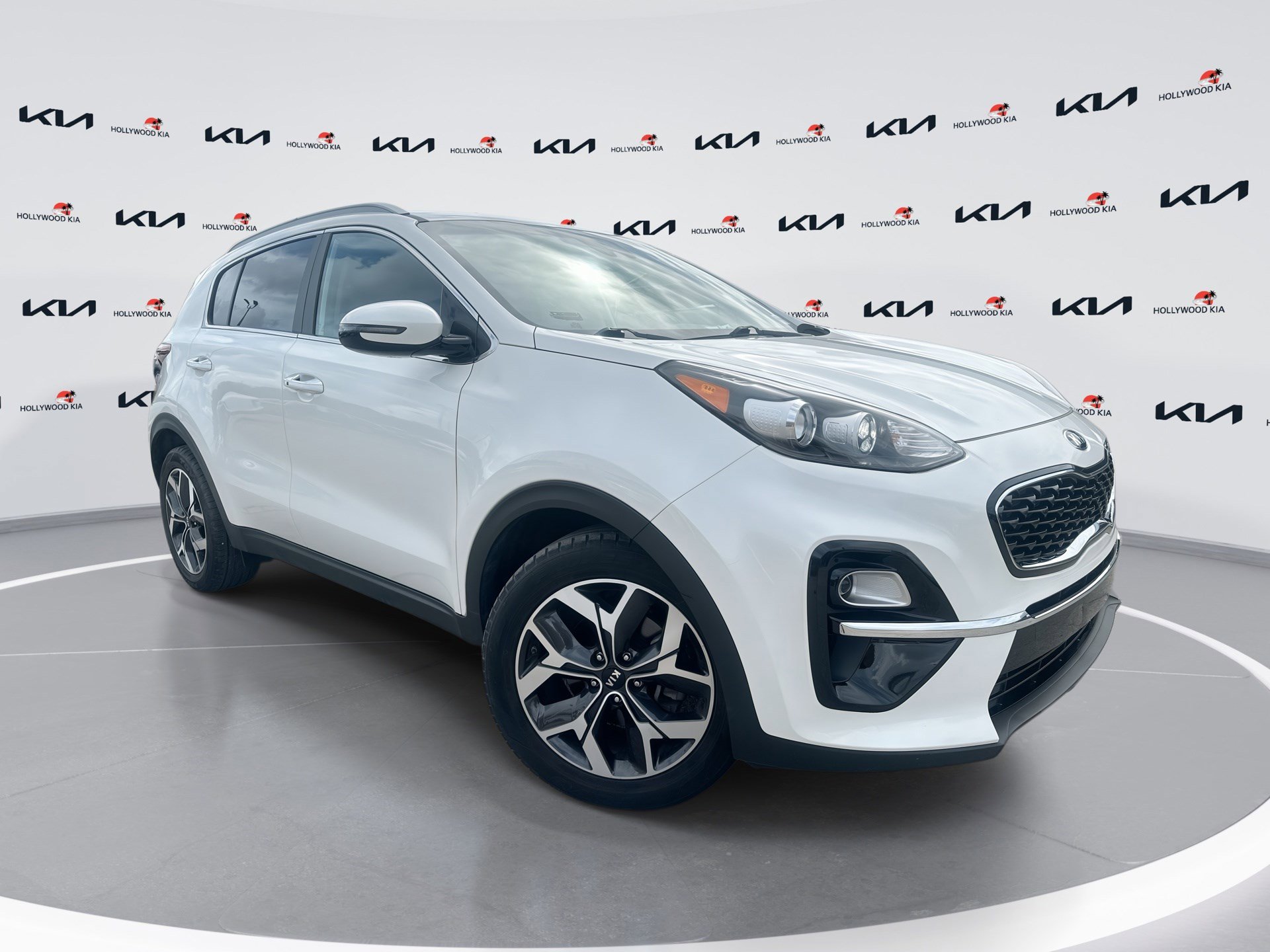 2021 Kia Sportage EX's photo