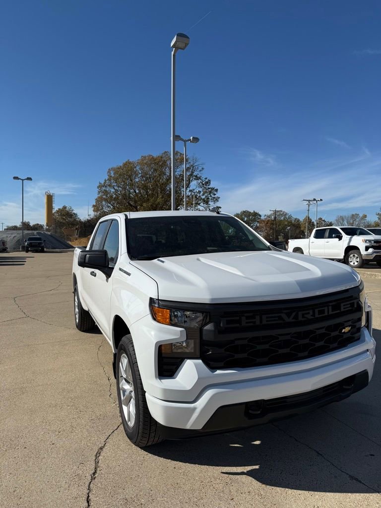 2026 Chevrolet Silverado 1500 Custom photo 4
