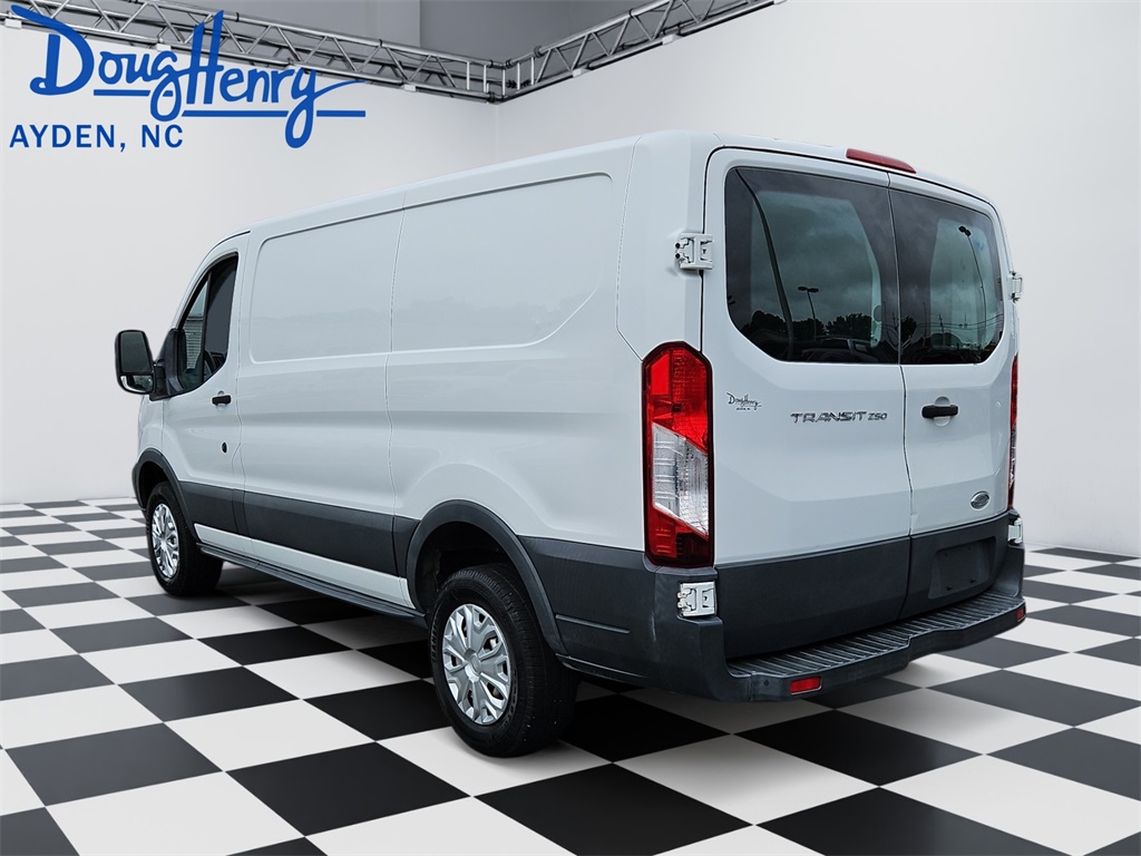 2015 Ford Transit Cargo Van photo 3