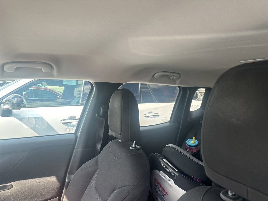 2017 Jeep Renegade Latitude North Edition photo 12