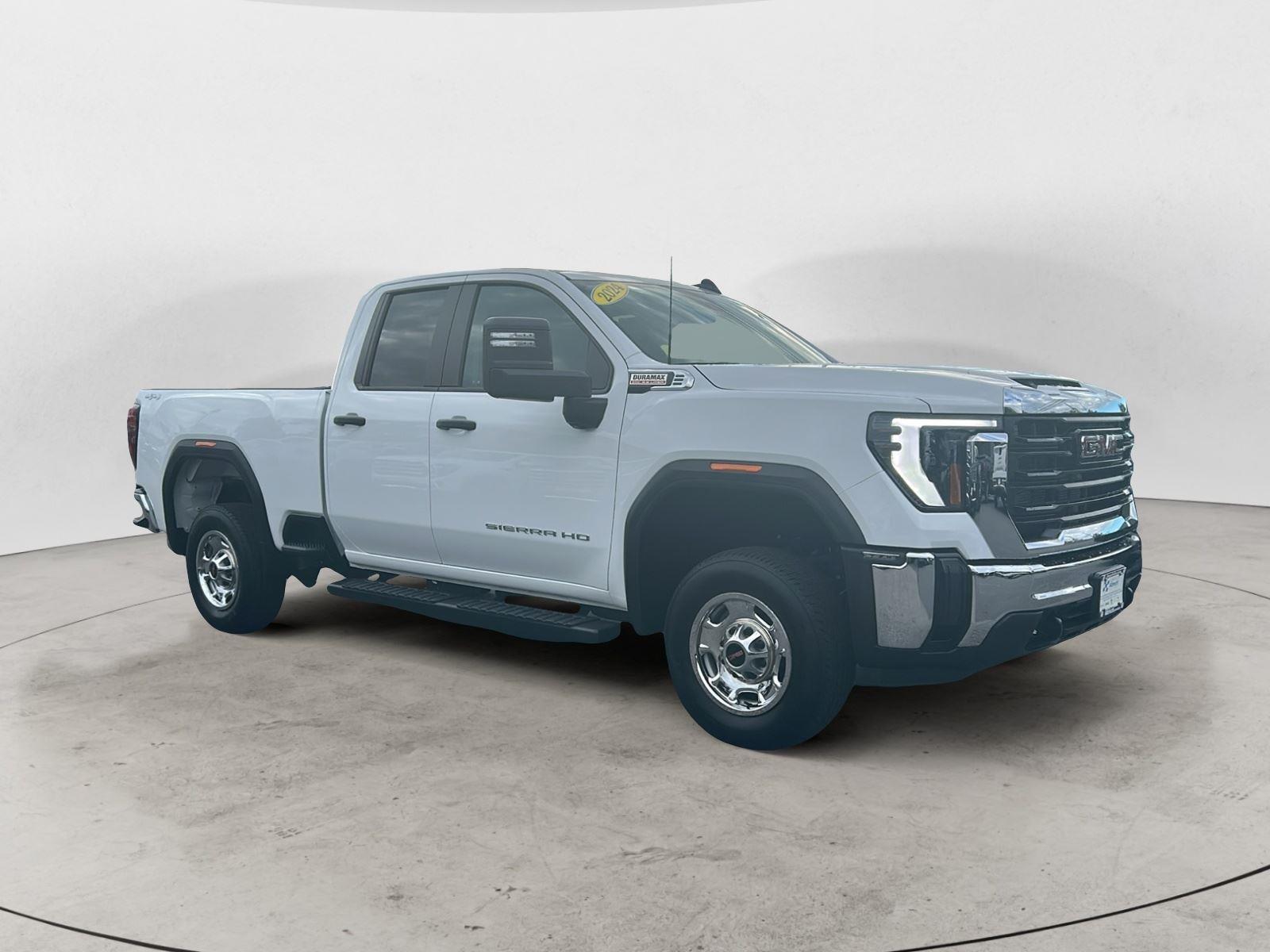 2024 GMC Sierra 2500HD Pro's photo