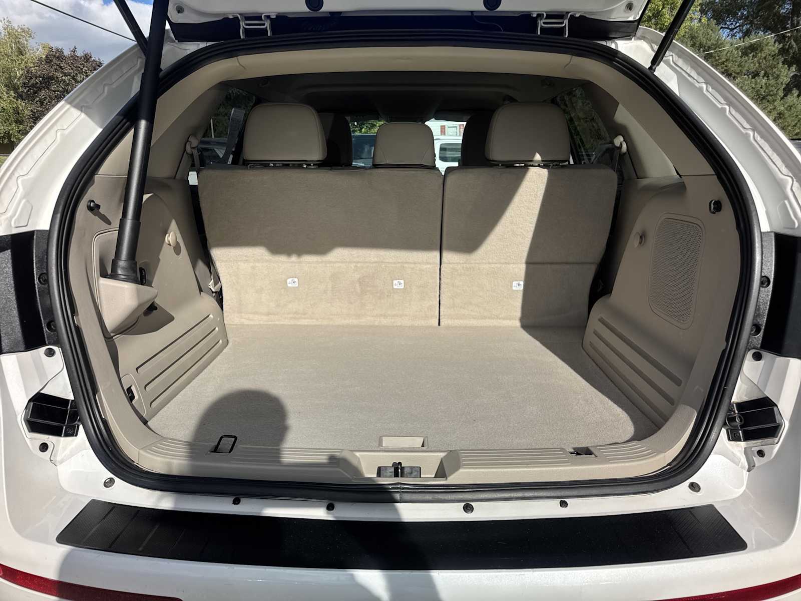 2012 Lincoln MKX photo 10
