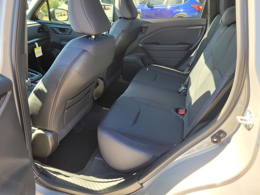 2025 Subaru Forester Premium Base photo 6