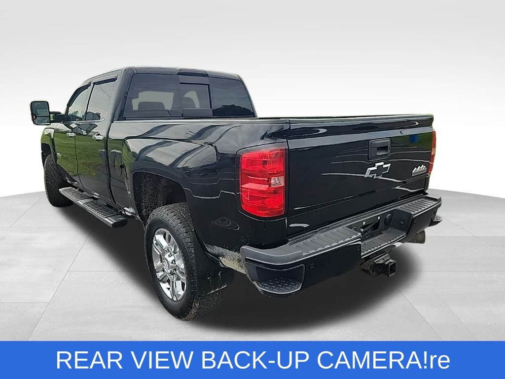 2016 Chevrolet Silverado 2500HD High Country photo 4