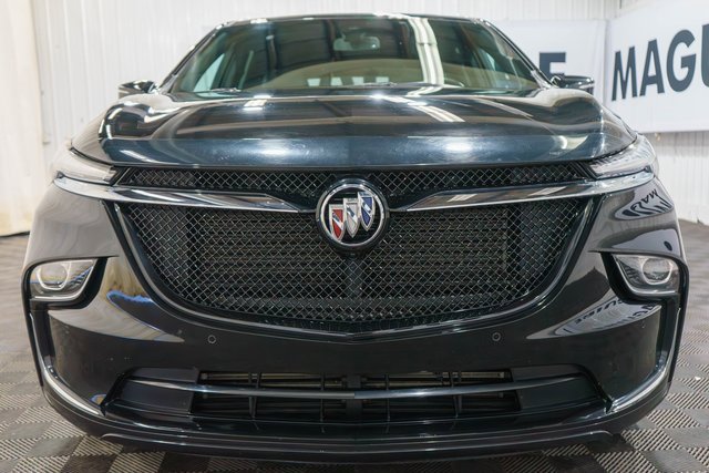 2024 Buick Enclave Essence photo 2
