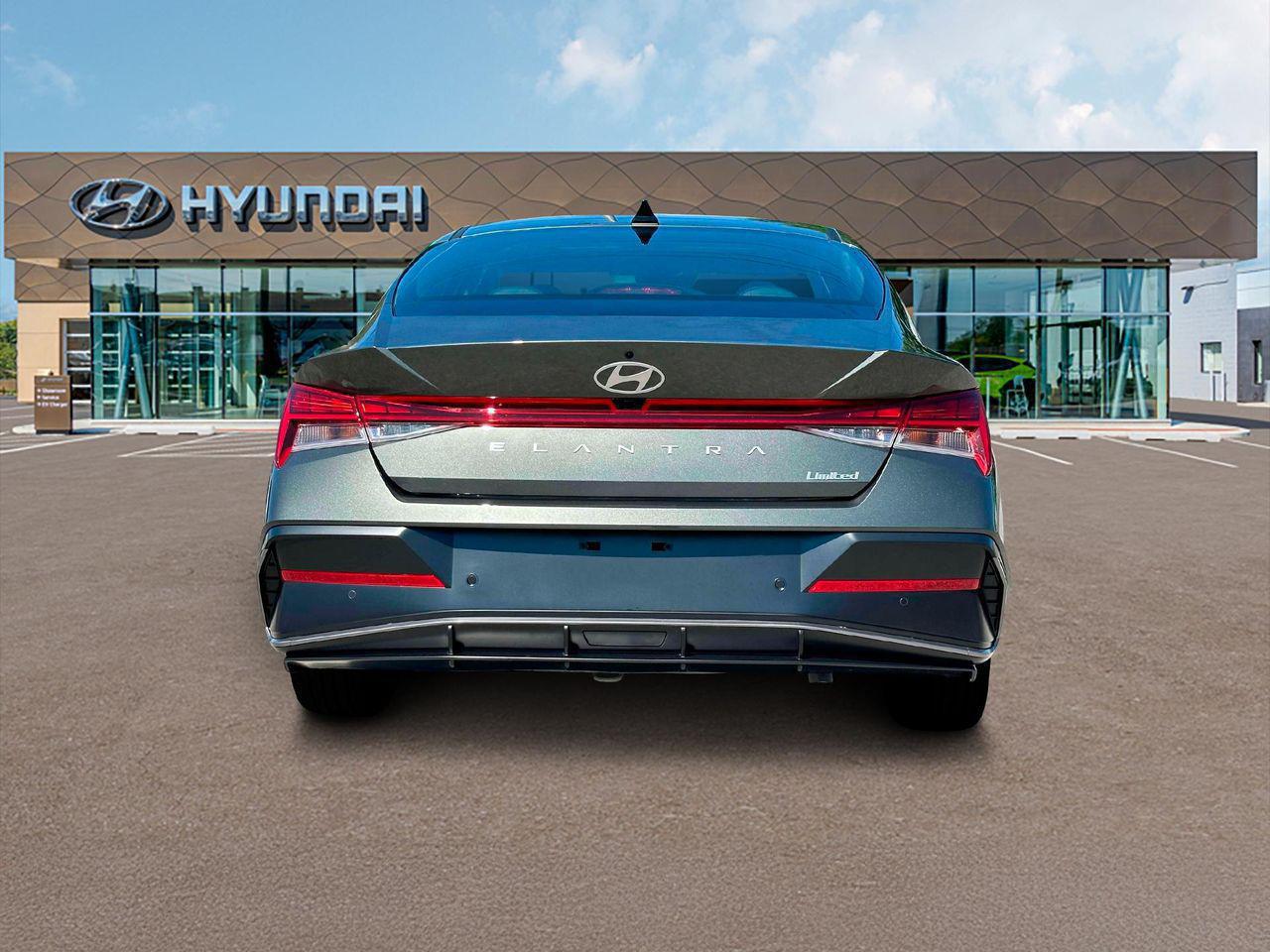 2025 Hyundai Elantra Limited photo 6