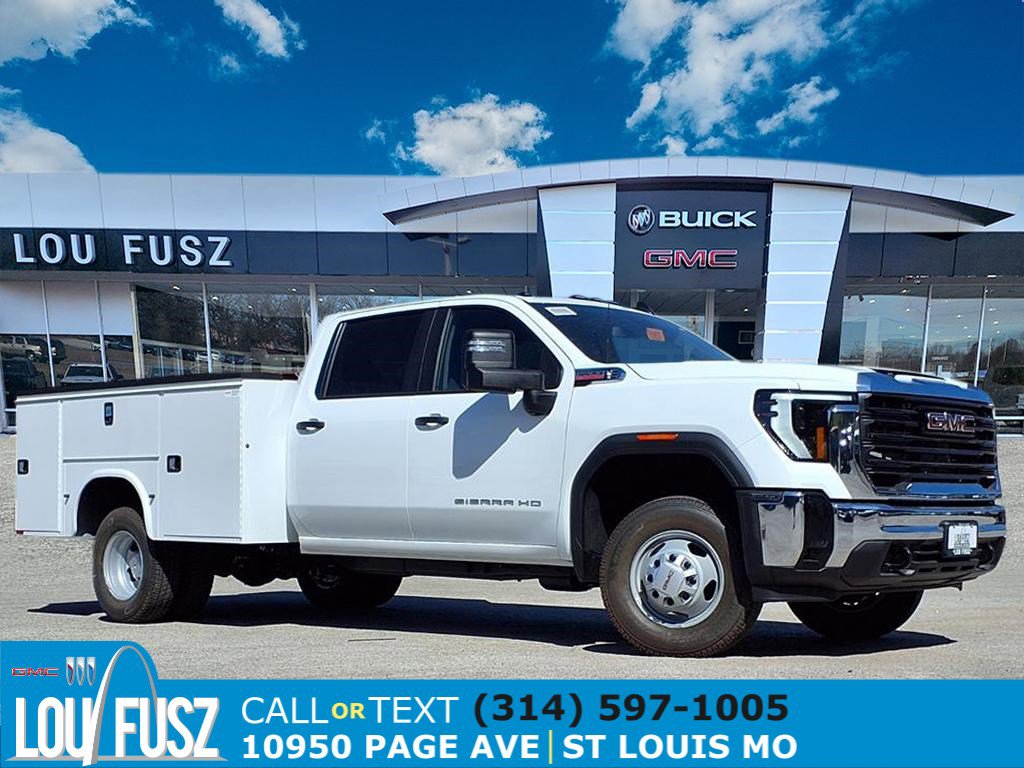 2025 GMC Sierra 3500 Chassis Cab Pro's photo