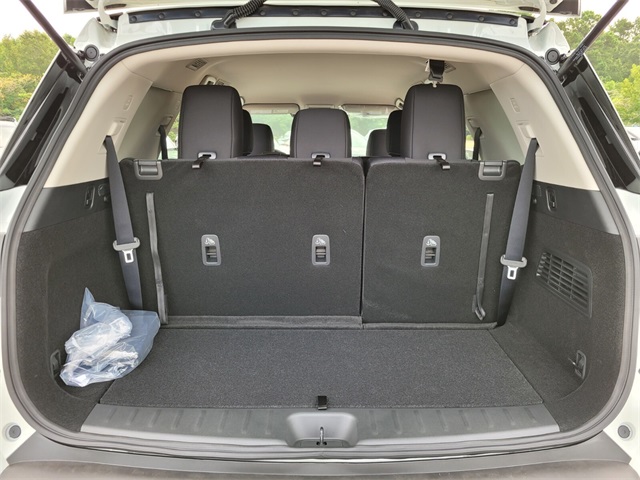 2025 Nissan Pathfinder S photo 13