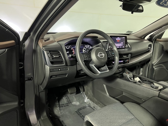 2023 Nissan Rogue SV photo 21