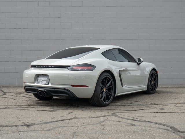 2024 Porsche Cayman Base photo 7