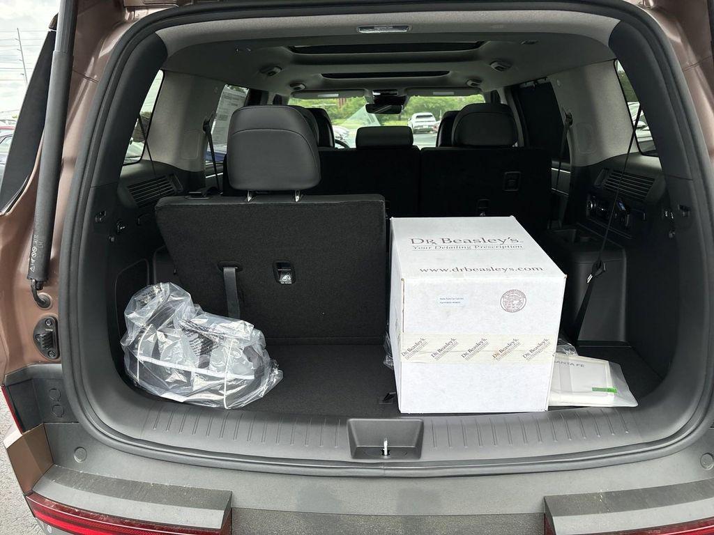 2024 Hyundai Santa Fe Limited photo 7
