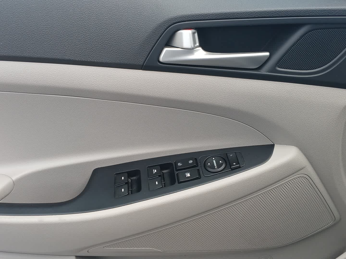 2020 Hyundai Tucson Value photo 10