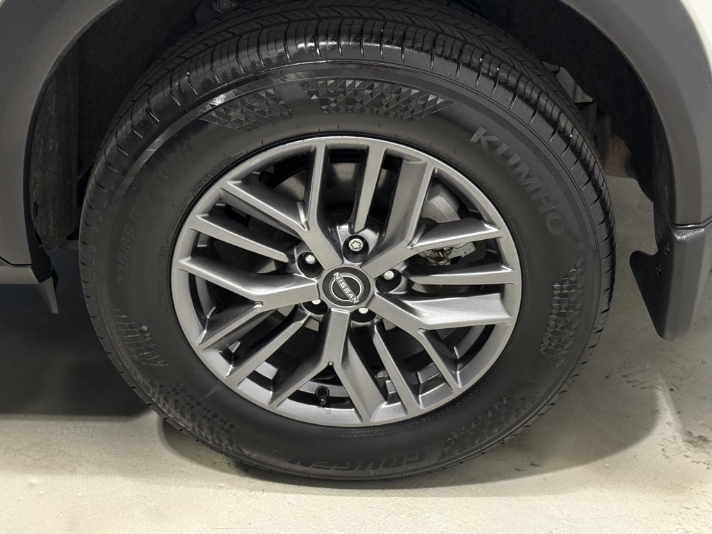2025 Nissan Rogue S AWD photo 9