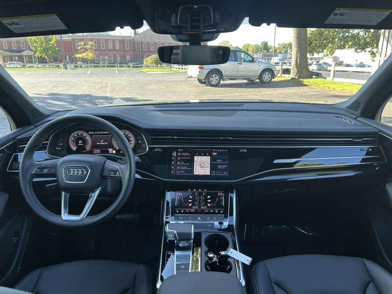 2025 Audi Q7 Premium Plus photo 9