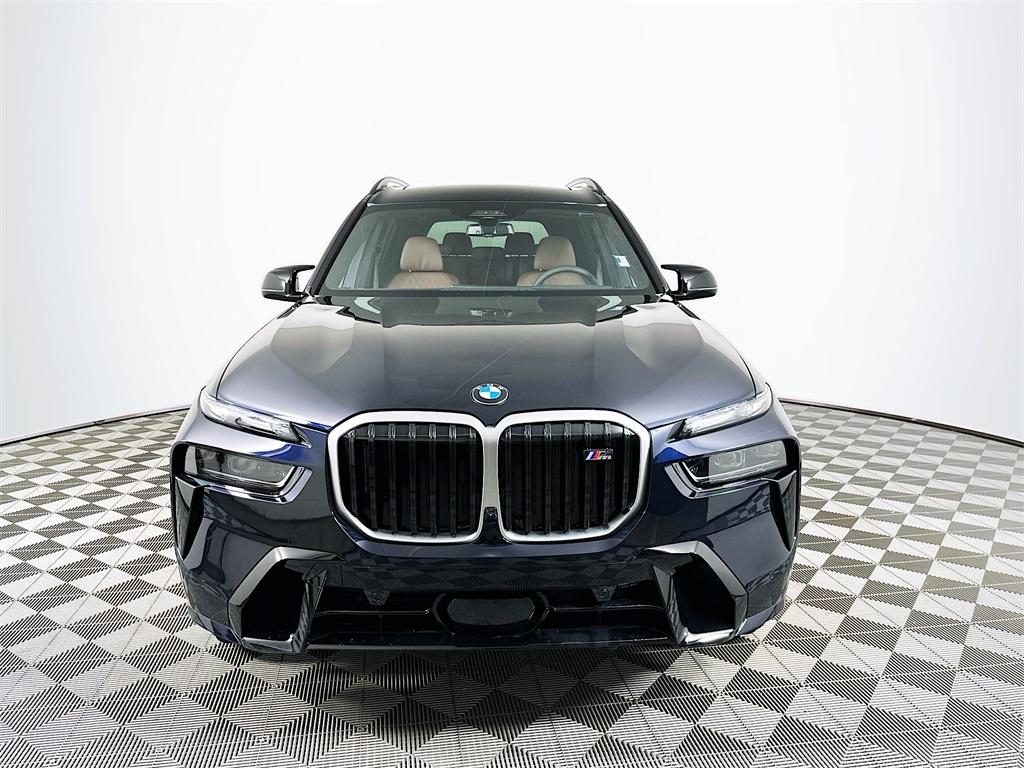 2025 Bmw X7 M60i photo 2