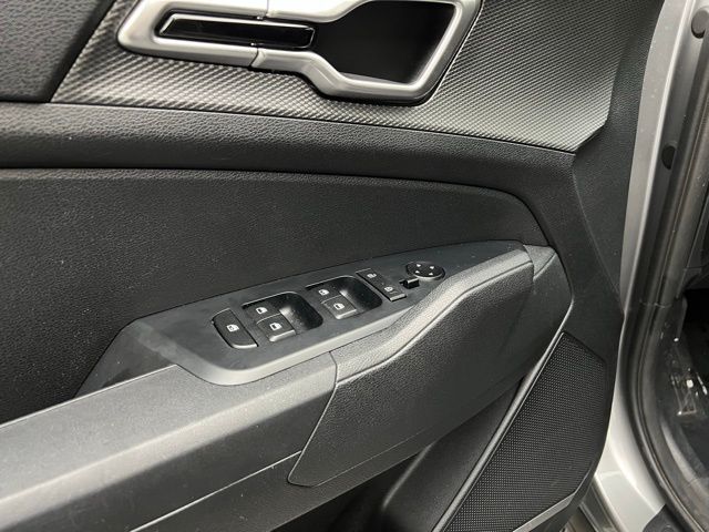 2024 Kia Sportage LX photo 22