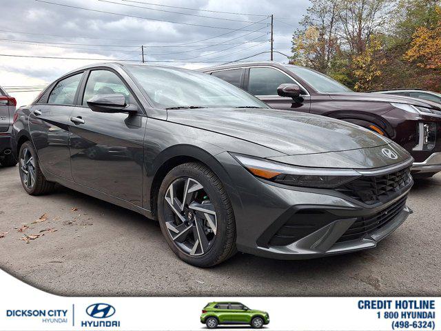 2025 Hyundai Elantra SEL's photo