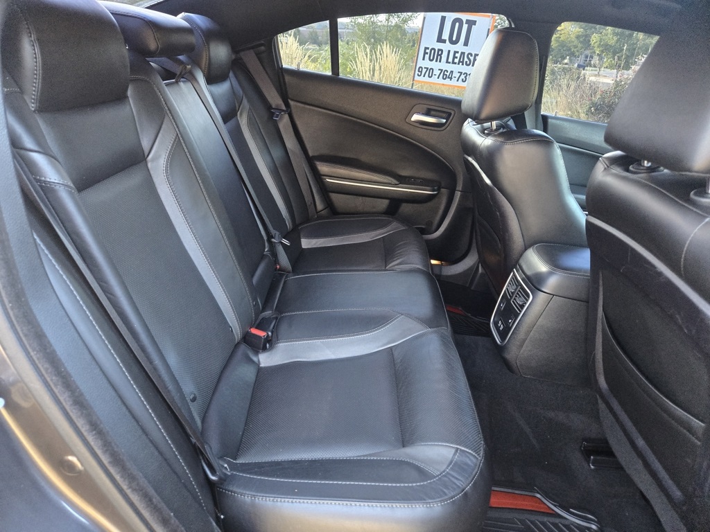 2020 Dodge Charger SXT photo 15
