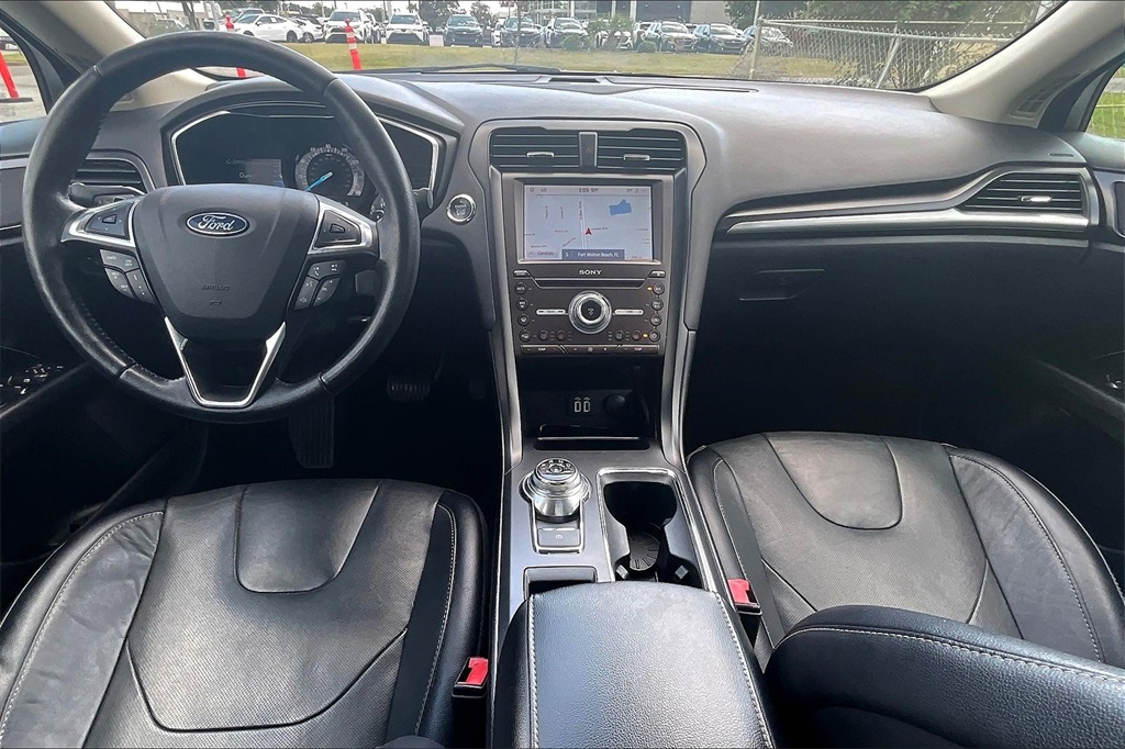 2020 Ford Fusion Titanium photo 7