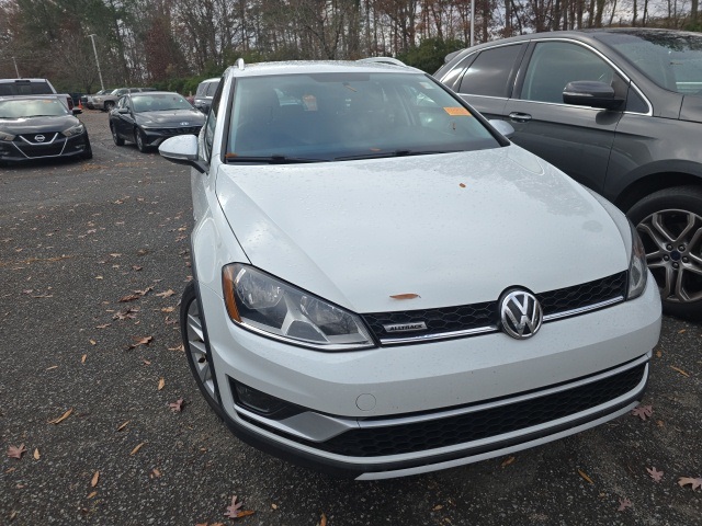 Used 2017 Volkswagen Golf Alltrack Alltrack S with VIN 3VWH17AU4HM523327 for sale in Matthews, NC