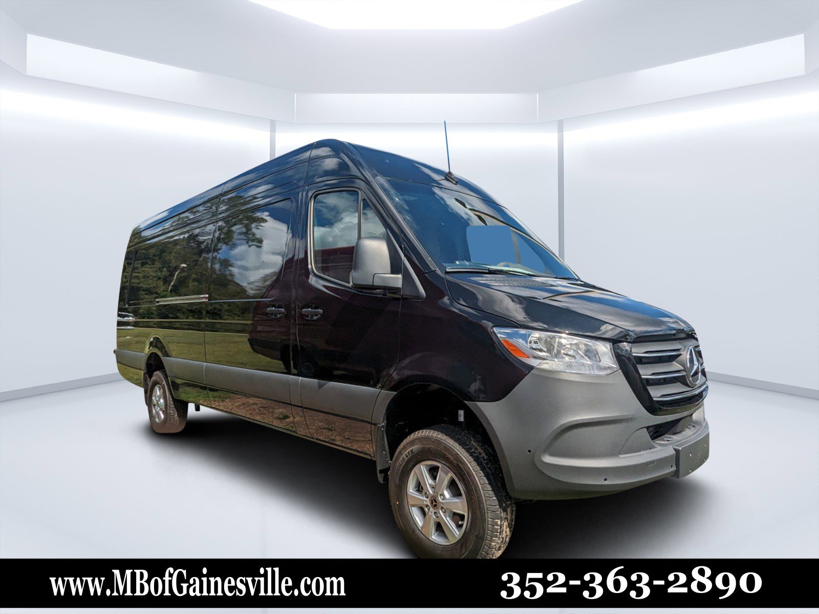 2024 Mercedes-Benz Sprinter Cargo Van Base's photo