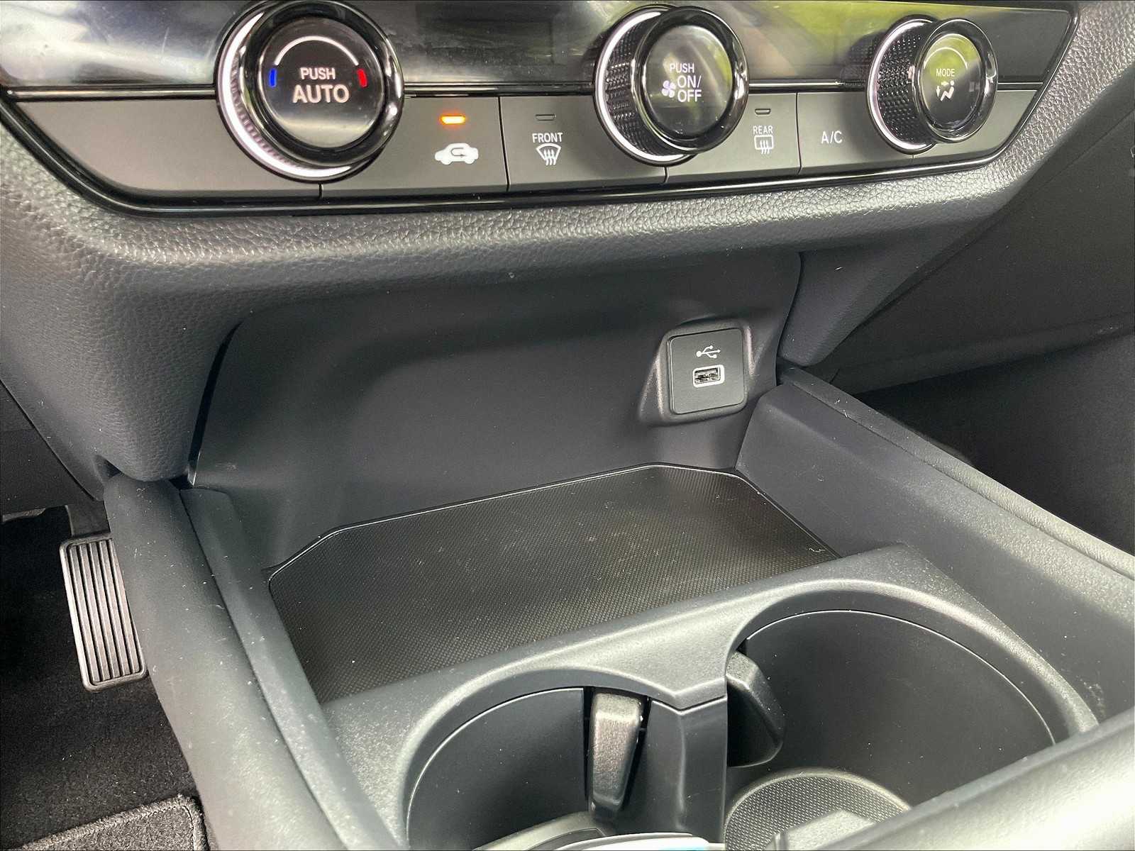 2024 Honda HR-V LX photo 25