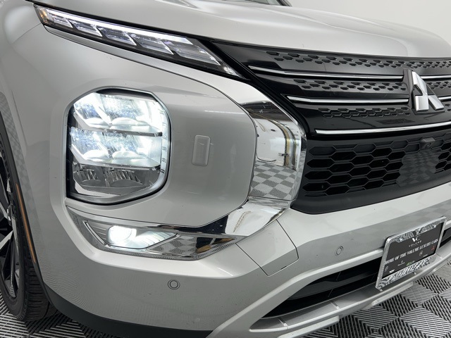 2024 Mitsubishi Outlander SE Ralliart photo 4