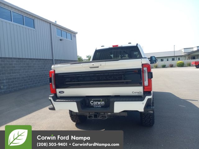 2025 Ford F-350 Platinum photo 4