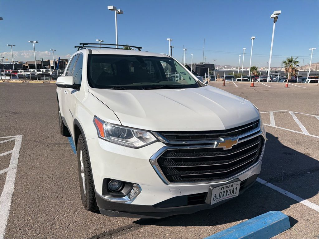 2020 Chevrolet Traverse 1LT photo 3