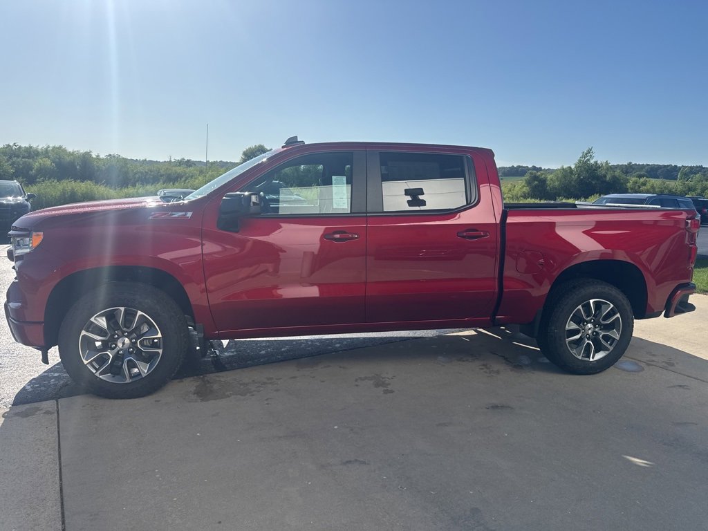 2026 Chevrolet Silverado RST photo 4