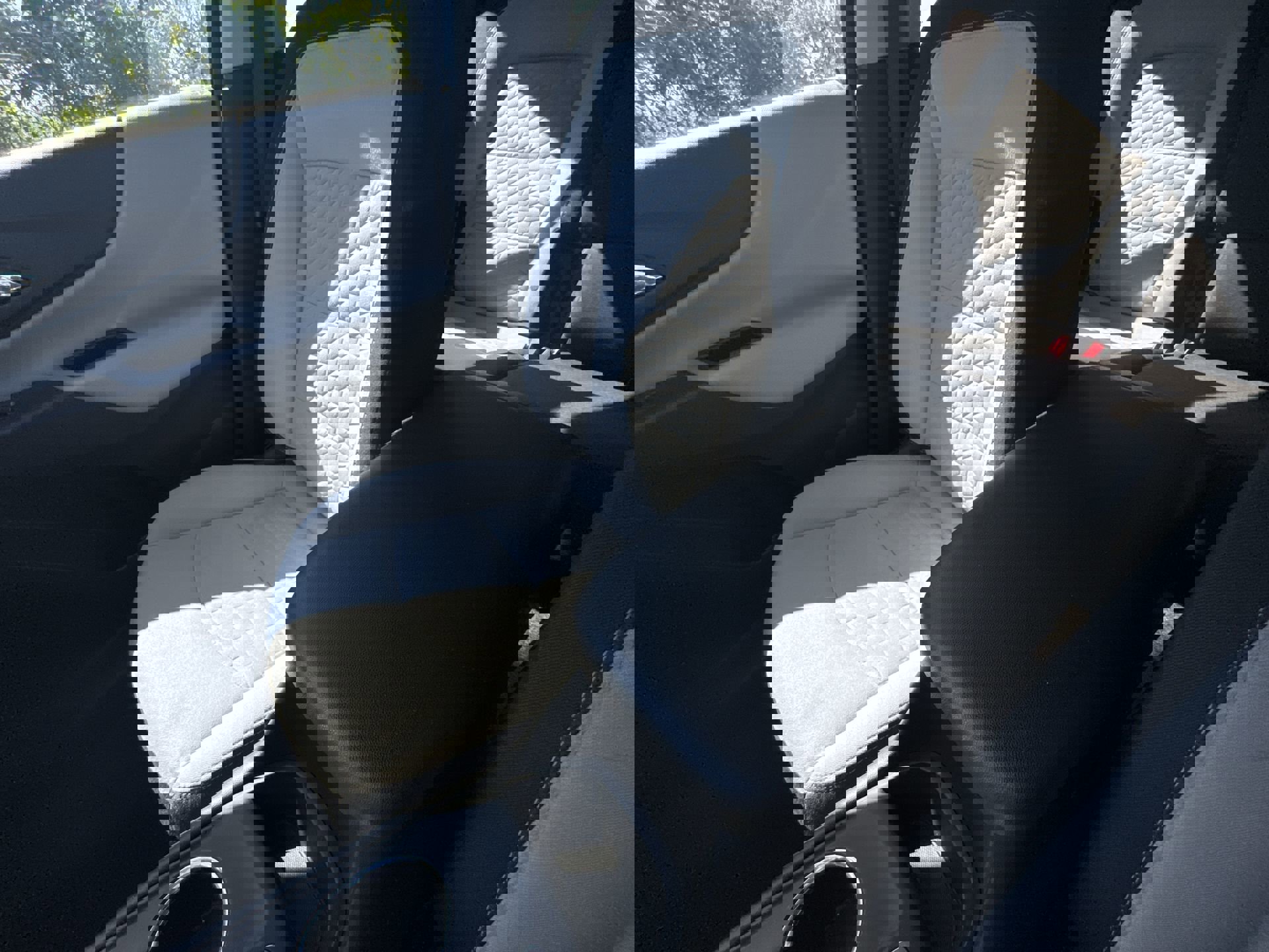 2020 Chevrolet Equinox LS photo 20