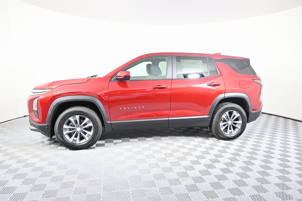 2026 Chevrolet Equinox LT photo 2