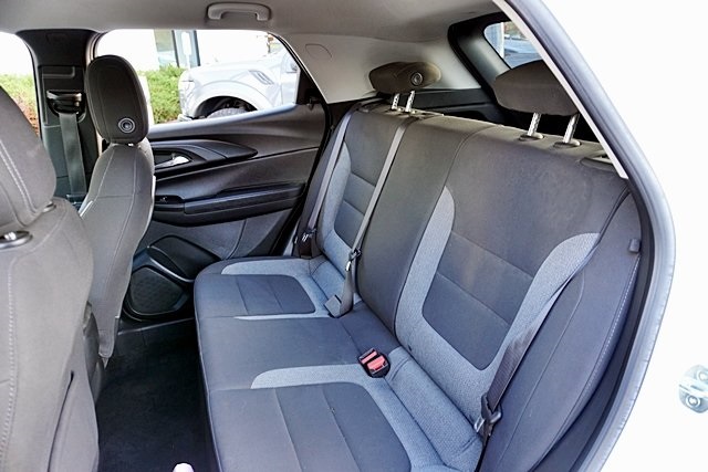 Used 2022 White Chevrolet LT image 15