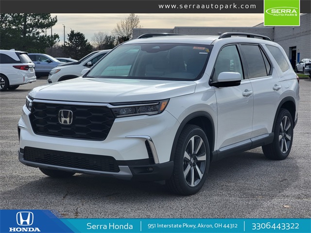 2025 Honda Pilot Touring's photo