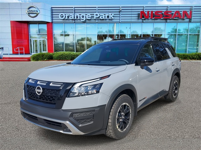 2025 Nissan Pathfinder Rock Creek photo 4