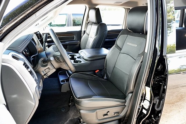 2024 Ram 3500 Laramie photo 13