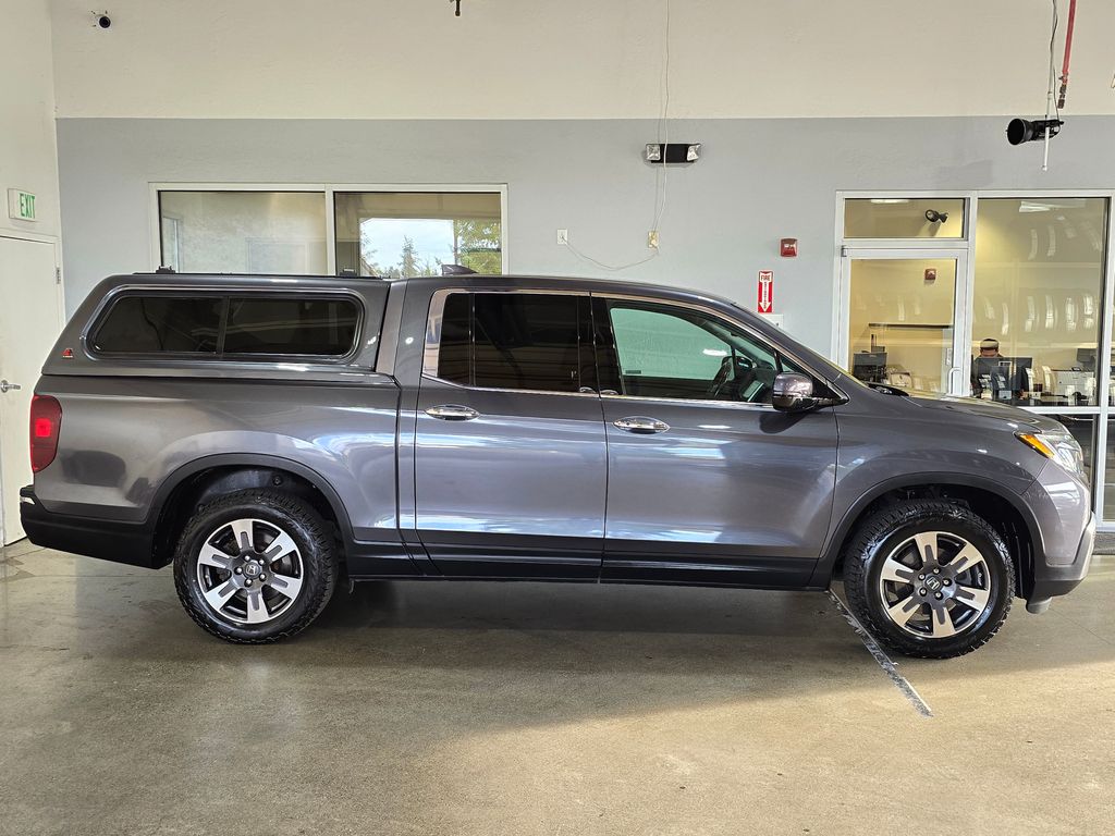 2018 Honda Ridgeline RTL-E photo 4