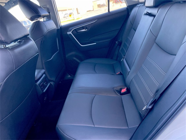 2025 Toyota RAV4 XLE Premium photo 13